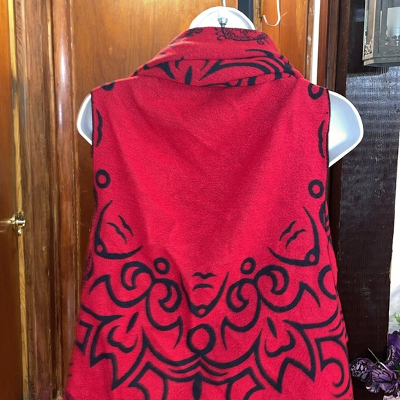 Reversible pashmina wrap vest - Picture 11 of 12